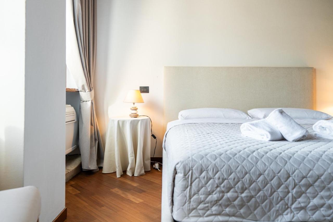 Domus Verona - Residenza Merici Exteriör bild