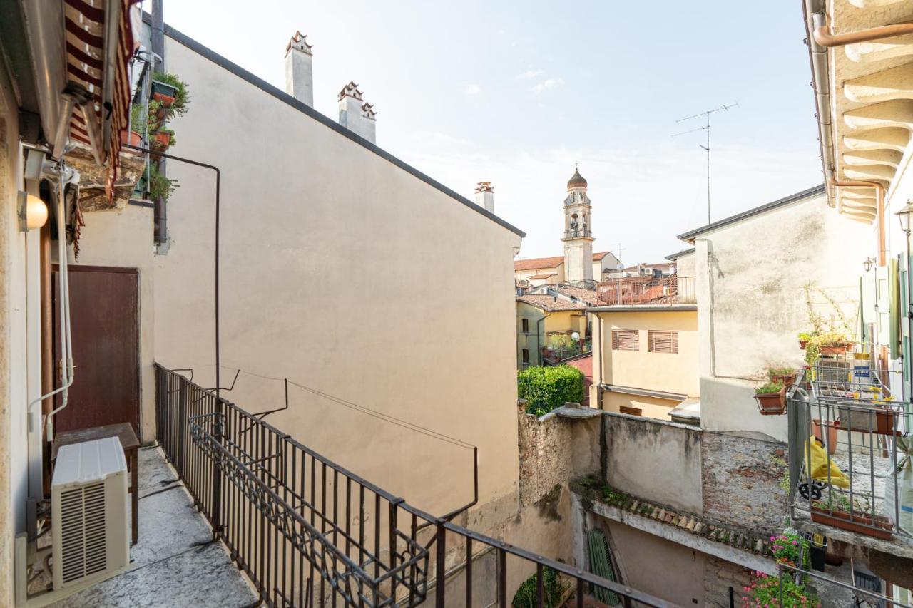 Domus Verona - Residenza Merici Exteriör bild