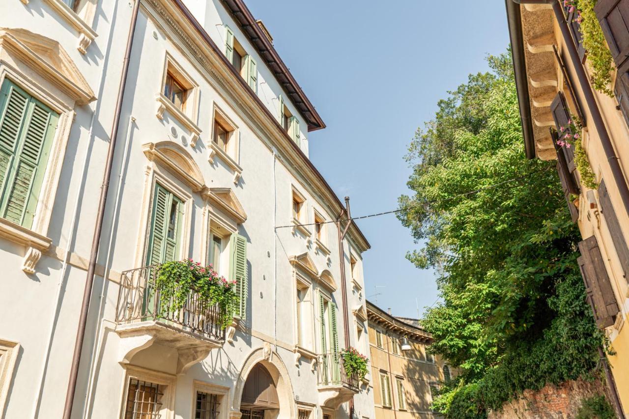 Domus Verona - Residenza Merici Exteriör bild