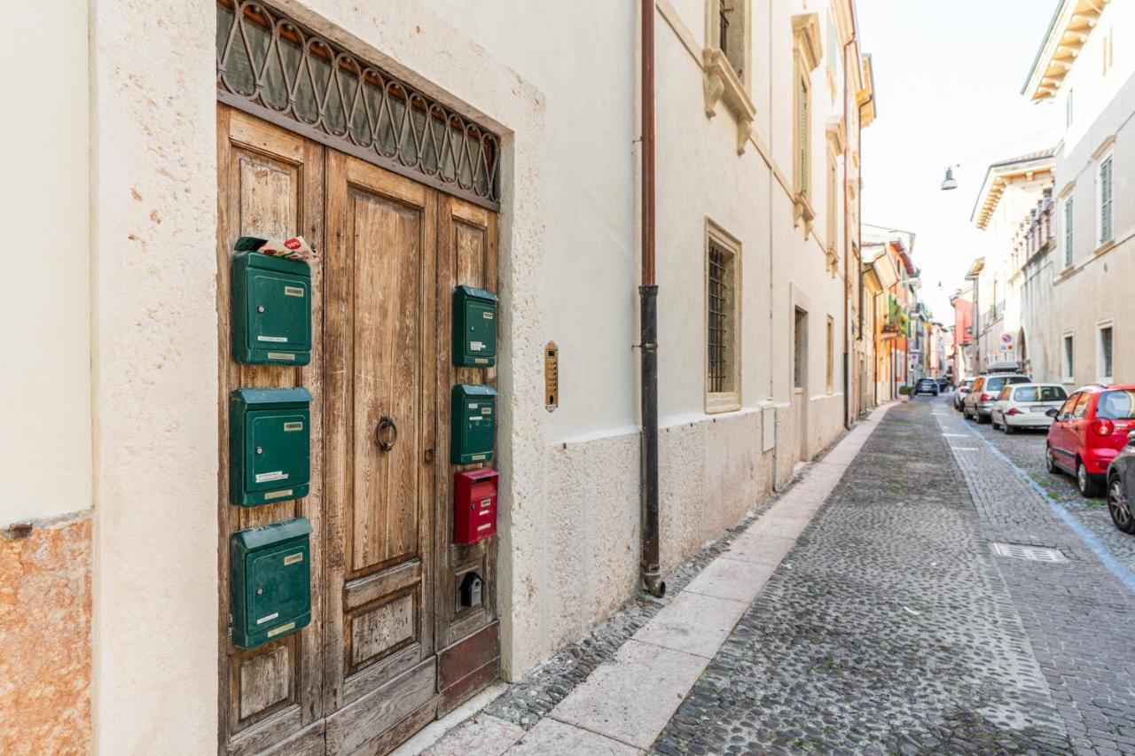 Domus Verona - Residenza Merici Exteriör bild